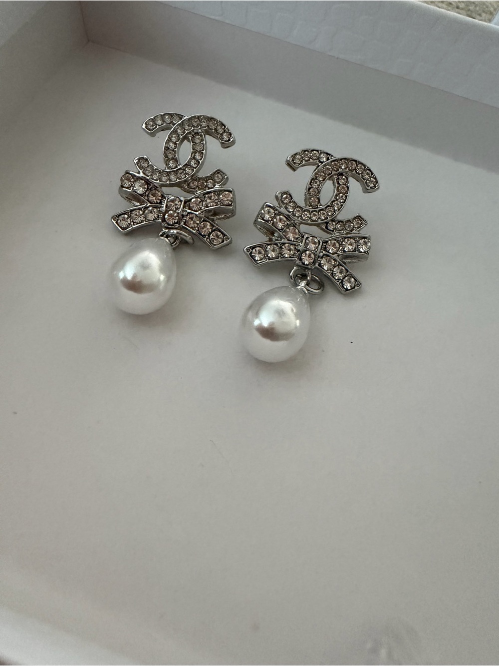 Crystal Bow and Pearl Drop Post Earrings - Silver/White, fashion jewelry